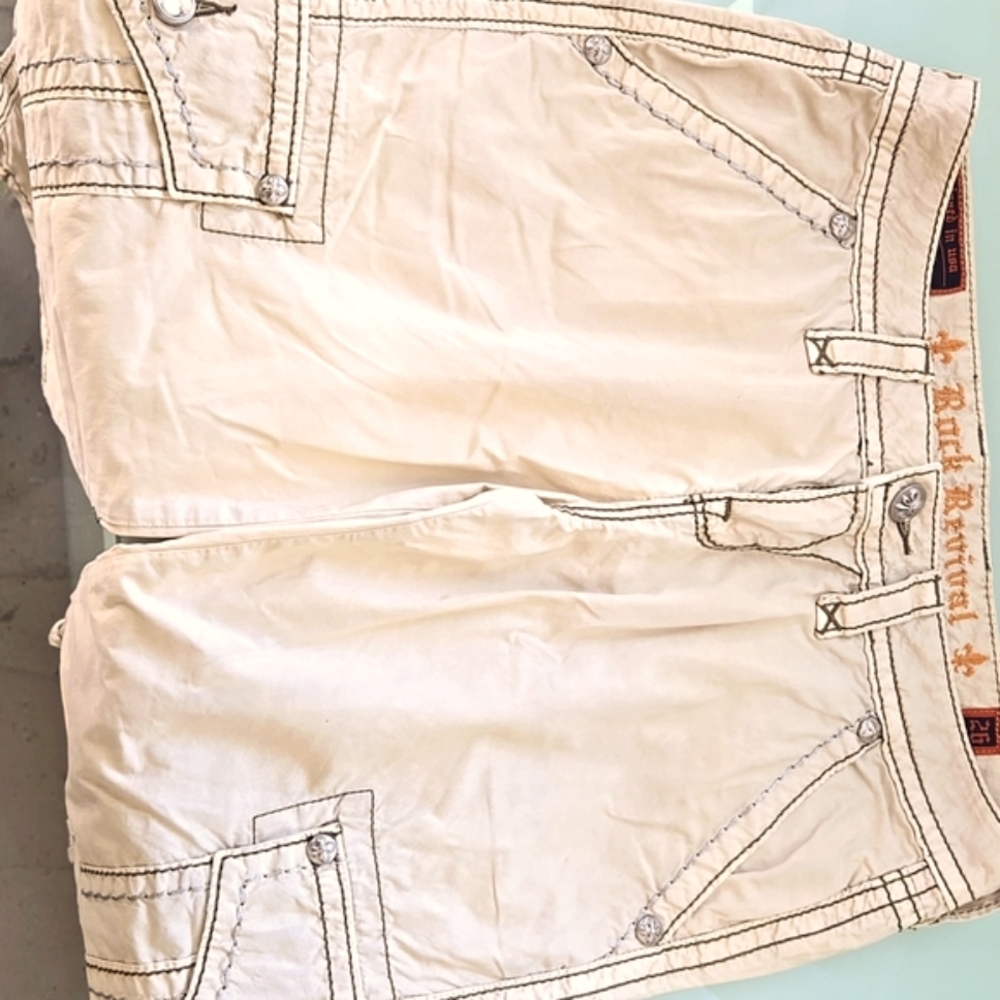 Rock Revival Beige Capri Pants Jeans with Silver Accents Size 26